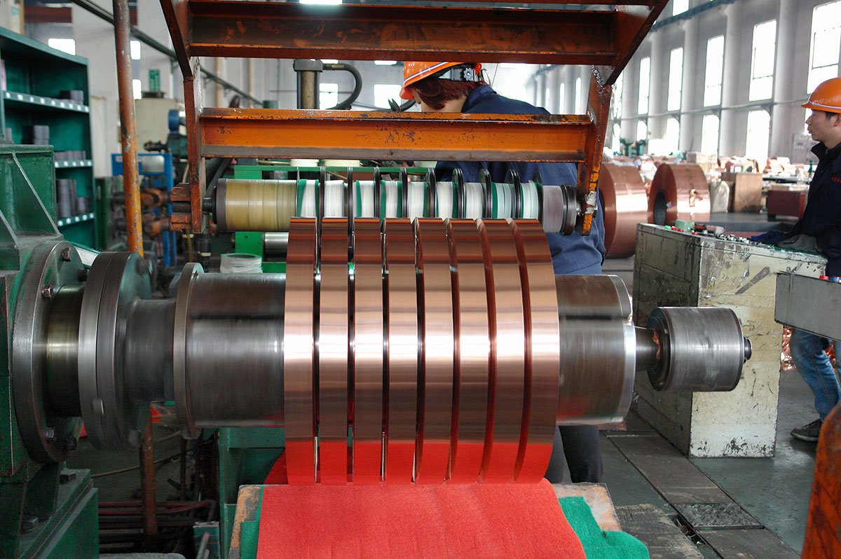 Rolls must be concentrically vertical when forming copper strip tubes